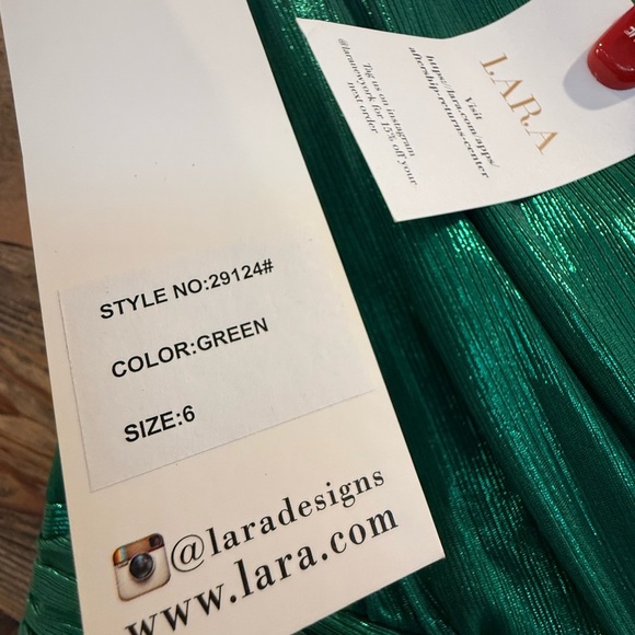 LARA Ruched Metallic Evening Dress MRSP $298 - Picture 6 of 7